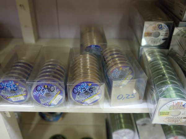 Ferretería, electricidad, accesorios de pesca y automoviles